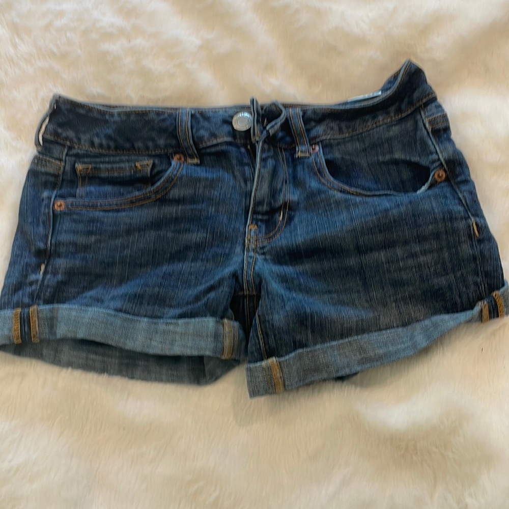 American eagle low rise shorts
